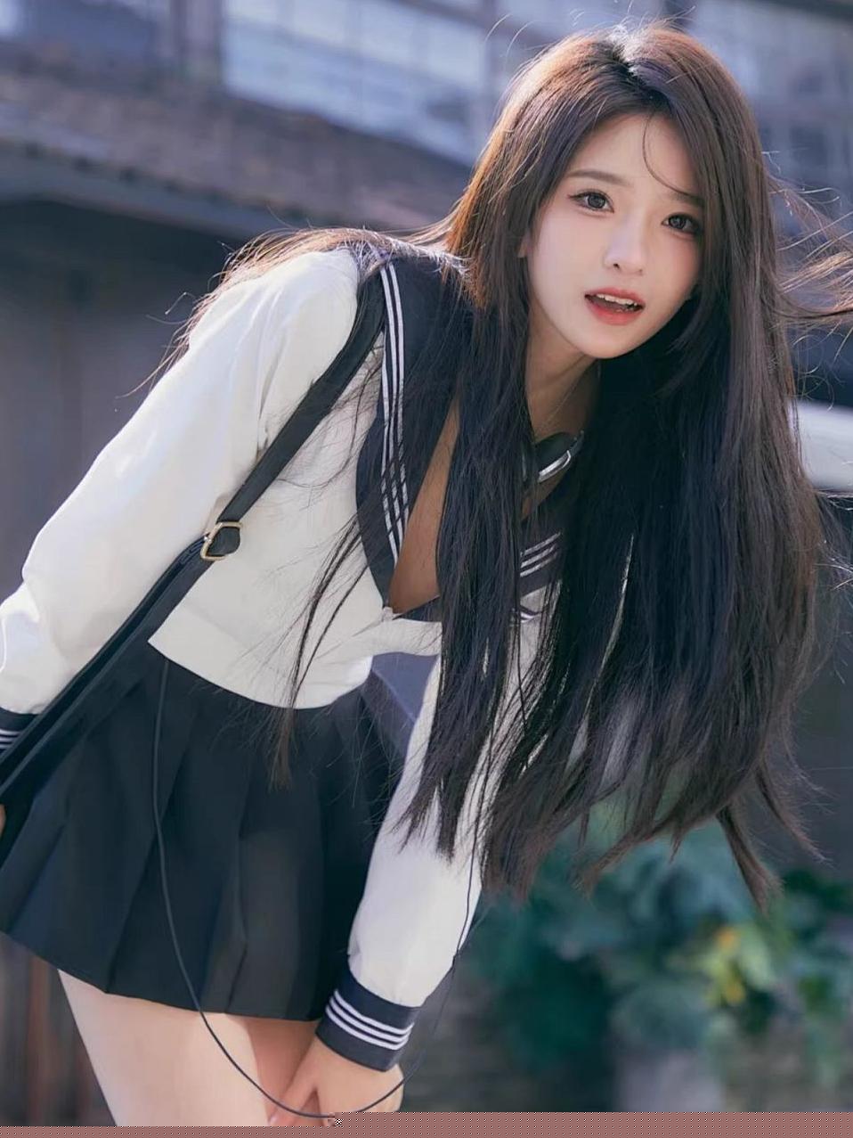 舞蹈系校花和闺蜜的维修工爸爸